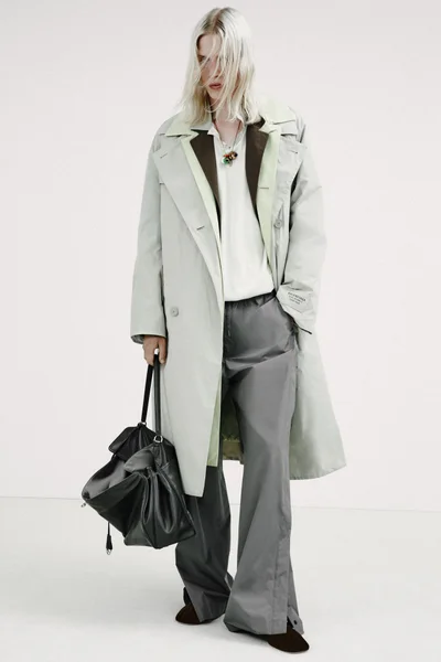 Look 16